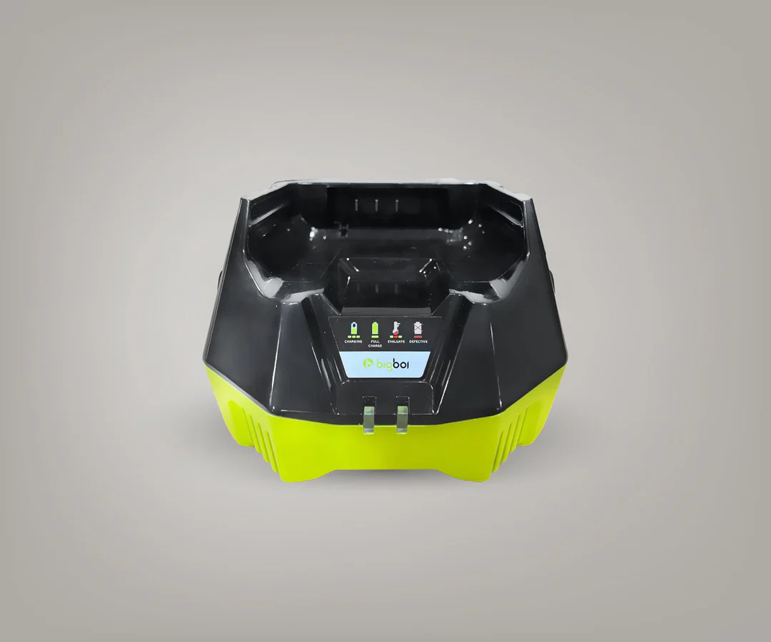 BLOWR CHARGD Lithium-Ion Battery Charger - Image 3